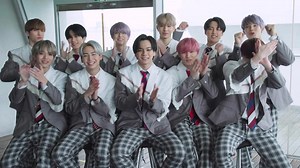 「JO1」がワイモバイルの新CMに出演決定✨ 公開まで毎日1人ずつ、メンバーからのコメントと初CM撮影の密着映像をお届けします🎶 全員のサイン入りグッズが当たるキャンペーンも開催🎁🎉 https://ymobile.jp/sp/ymgakuwari/?utm_source=fb&utm_medium=social&utm_campaign=200121#jo1 | Y!mobile（ワイモバイル）