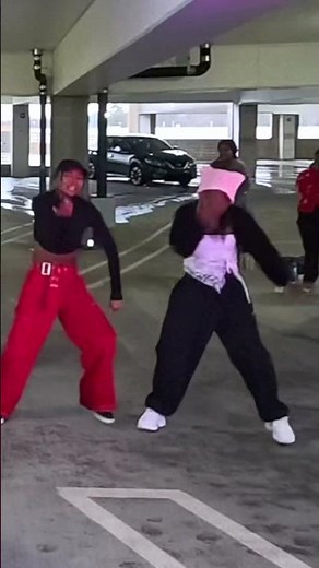 🇺🇸Dance in Public - LAH PAT "Rodeo"!