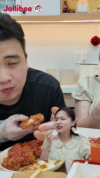 GÀ SỐT CAY - CAY NGỌT CÂN ĐỐI, ĐẶNG THU HÀ CÂN ĐƯỢC
