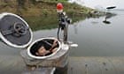 Video: Chinese inventor's home-made submarine