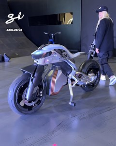 18M views · 505K reactions | The self-driving motorbike that responds only to you! | Supercar Blondie | Facebook