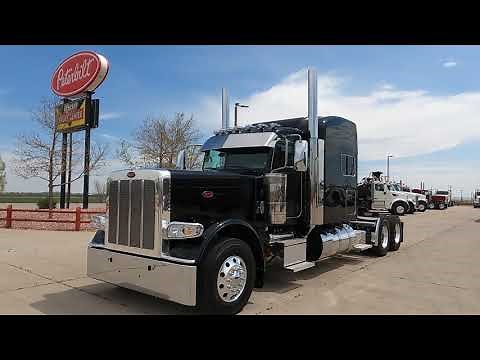 2022 Peterbilt 389 - 78" standup sleeper - Sexy BLACK!