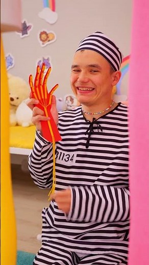 Crafty Creations: Transforming Straws into Amazing Hand Art! 🎨✋