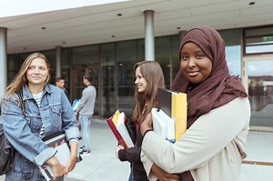 Navigating Two Cultures: Experiences of Second-Generation Americans | LoveToKnow