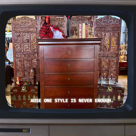 𝐍𝐄𝐄𝐃𝐅𝐔𝐋 𝐓𝐇𝐈𝐍𝐆𝐒 𝐖𝐀𝐑𝐄𝐇𝐎𝐔𝐒𝐄 𝐆𝐀𝐋𝐋𝐄𝐑𝐘 100 N Chestnut • Downtown Champaign, IL | Needful Things