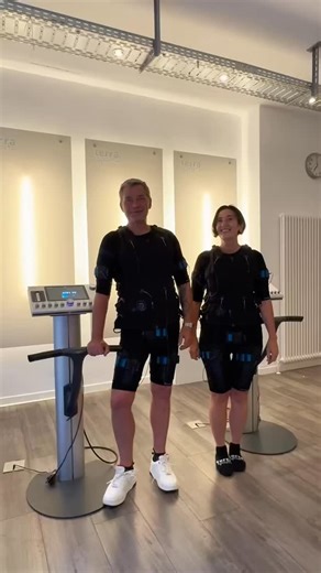 3K views · 28 reactions | Ob das Spiel zu Hause wohl noch für Gesprächsstoff bei Anke und Andreas gesorgt hat?  … „Ich glaub, es hackt!“  #training #personaltrainer #personaltraining #healthylife #healthylifestyle #fitnessmotivation #stayhydrated #fitness #gesundleben #terrasports | Terra Sports | Facebook