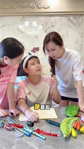 This girl has unique school gadget 😂 #shorts #funny