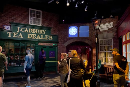 We go inside Cadbury World featuring Beanmobile ride and 4D chocolate adventure
