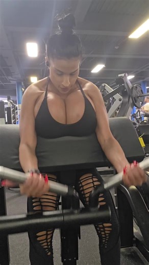 Siri_Fitness (@siri_fitness_official)’s videos with צליל מקורי - Siri_Fitness