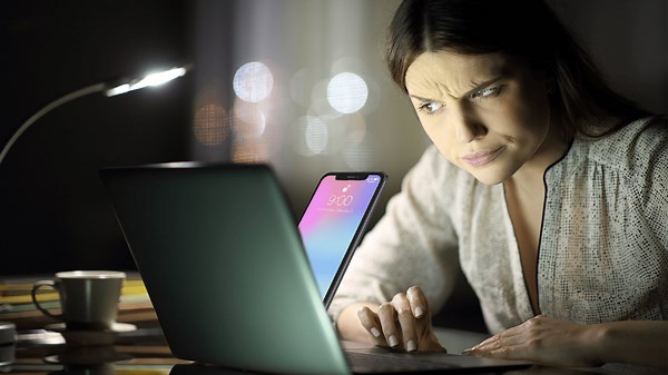 Phishing Scam Tricks You Into Thinking You Bought an iPhone