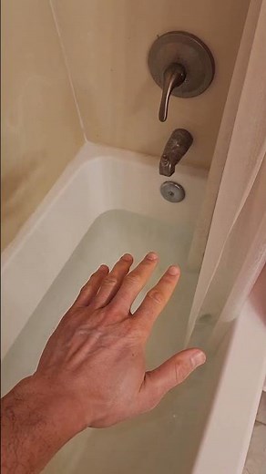 How to Disinfect and Clean a Sink, Bathtub or Shower with Bleach