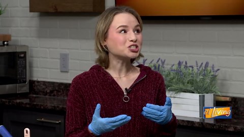 How to make hot chocolate cinnamon rolls | Cozy, gooey, winter treat