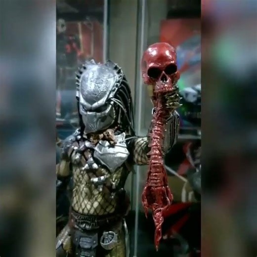 ALIEN VS PREDATOR REQUIEM. (THE WOLF PREDATOR) WITH LINKIN PARK WHAT I'VE DONE