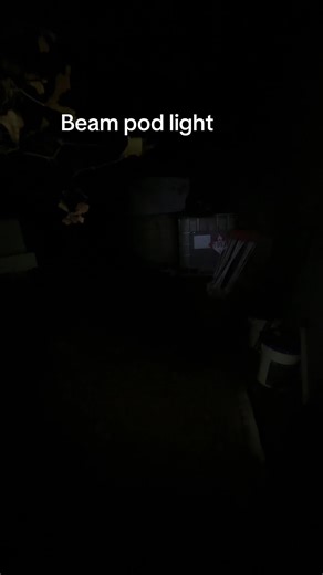 Here is the little bean pod flashlight at night. For the size and what it is it works very well. If you clip to hat while working definitely light the area up. #bright #worthit #freeshipping #dealsforyoudays #love @voltxshop @VoltX-Studio @snugplay