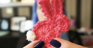 Super Easy Crochet Easter Bunnies!