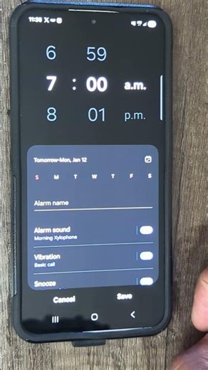 How to set an Alarm on Samsung phone