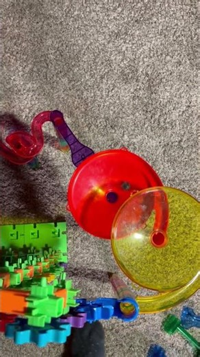 Gears + marble run + dominoes = 😃 #marblerun #gears #domino