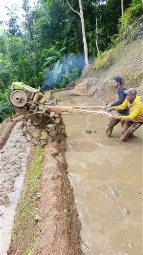 Extreme Farming: The Vertical Descent of a Walking Tractor
