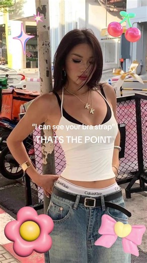 Embracing Fashion: Confidence and Bra Strap Awareness