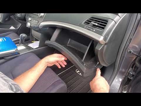 How to change a cabin filter on a 2012 Honda Accord