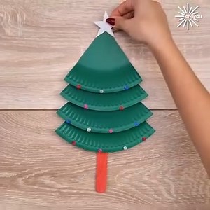 9.7M views · 27K reactions | DIY Christmas trees with plastic plates  | Nifty & Thrifty | Facebook