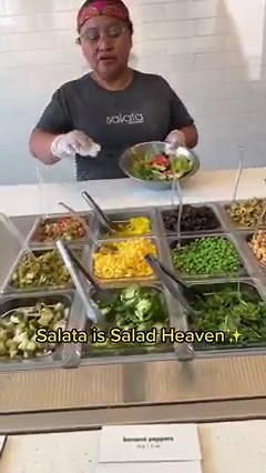 Have you ever had a big salad at Salata before? 🥗🤷🏽‍♂️ This is how you do it! 😋 With @juicy.lipz91 | Foodporn