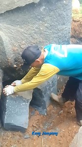 694K views · 1.4K reactions | NATURAL STONE Technique for Splitting Stone into Medium Fractions #natural_stone #naturalstone #tradisional_manufacture #back_to_nature #stone_quarry #stone #quarry #tutorial | Kang Jampang | Facebook