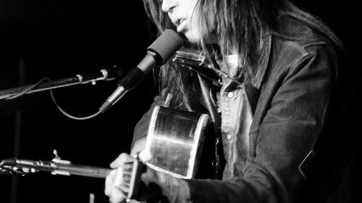 Flashback: Neil Young Covers 'Sweet Home Alabama' in 1977