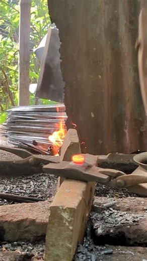 Forging a Razor Sharp Knife 🔪 | Blacksmithing Skills #shorts#viral #blacksmith