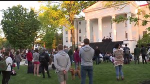 Guest speaker at Gettysburg College with controversial views on Islam delivers presentation; opponents demonstrate peacefully