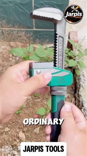 Best Multi-Size Pipe Thread Wrench Tool | One Wrench for All Pipe Sizes #diytools