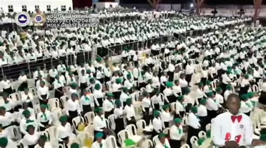 5.3K views · 821 reactions | I call him 'Ekwueme' whe he says a thing he surely brings it to pass.....Has he promised you? Just wait patiently for him. He will sort you out....I am a living proof that God never fails, and he honours his words more than his name....full video here : https://youtu.be/Dg6r7HKlf8E?si=RnmctbYoggYqlKOG Happy Sunday Friends #masschoir #Iyc #igbosong | Lilian Nneji | Facebook