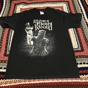 Monty Python and the Holy Grail Shirt - M