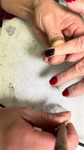 5 Easy Polka Dot Nail Designs