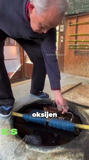 The Secret of Traditional Japanese Indigo Dyeing