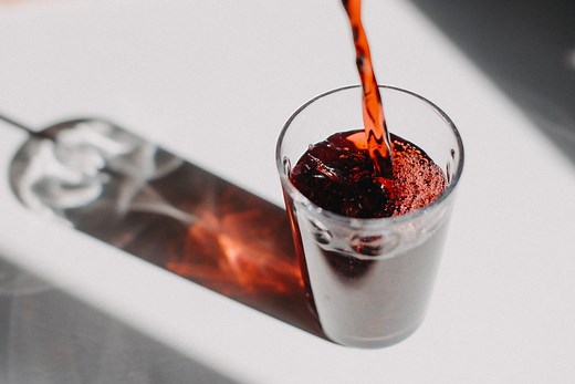 Should You Drink Cranberry Juice for a UTI? What the Research Says