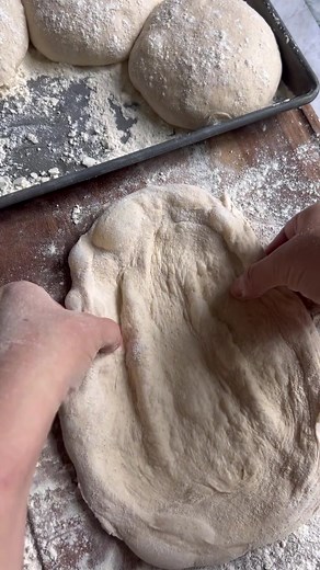 Pizza Dough Stretching Tutorial: Step-by-Step Guide