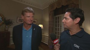 Patrick Snell speaks to 4-time major champion Ernie Els