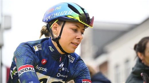 Vuelta Femenina : Shari Bossuyt crée la surprise sur la 2e étape, Lotte Kopecky déclassée, la maillot rouge abandonne - RTBF Actus