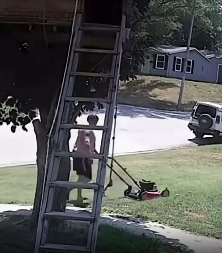 Neighbor’s lawnmower blew up out of nowhere. 🤯 #zonehefner #lawnmower #explosion #viral