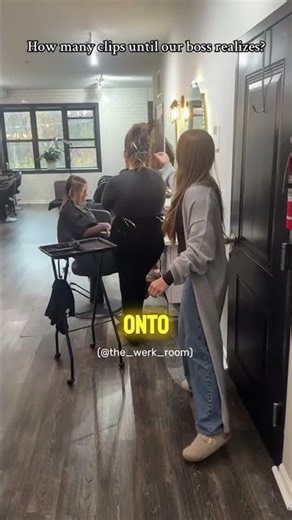 The Funniest Salon Prank You’ll See Today!😂💇‍♀️