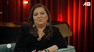 Guximi i Vlora Dumoshit si gjimnaziste, shkruajti në bankë 'Kosova Republikë' #ATV #EDielaVlen | ATV LIVE