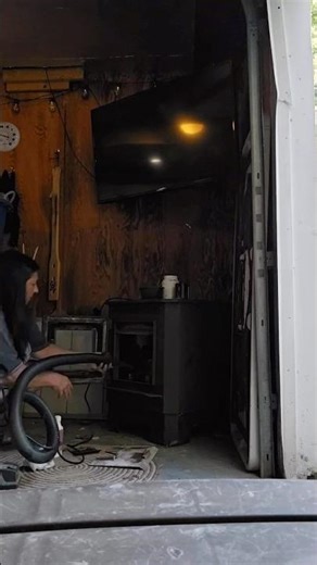 Pellet stove Part 1 #cleaning #pelletstove #indoorfireplace #cleaningmotivation #englanderstoves