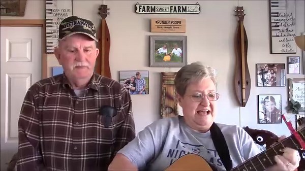 " Feeling Mighty Fine " ❤🤠 (Mosie Lister) God Bless and have a GOODEN friends. | The Punkin Poops