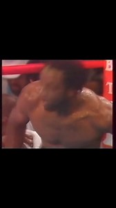 Doug DeWitt v Nigel Benn: Round 8 | Boxing History Page