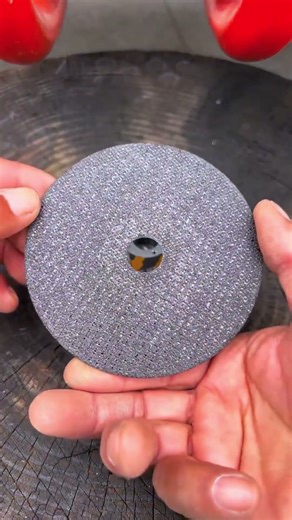 This is the new Green Forest Rock super wear-resistant and super sharp cutting blade