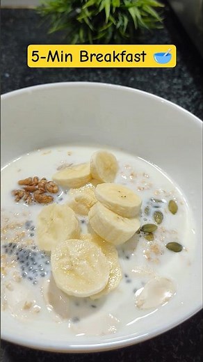 Super Healthy Oats Bowl 🥣 | No Sugar Breakfast with Nuts, Seeds & Banana #shorts #ytshorts #healthy