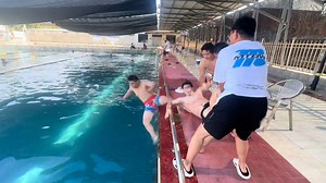 Friend slips into swimming pool during prank in Hebei, China