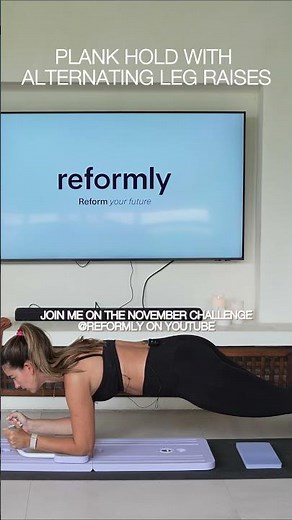 Plank Hold With Alternating Leg Raises