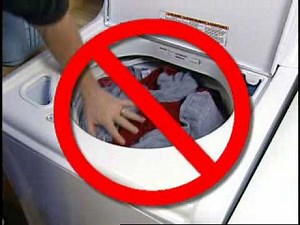 How to Avoid having detergent residue on your clothes